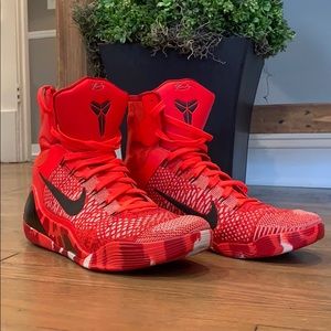 Kobe 9 Elite Christmas (2014)